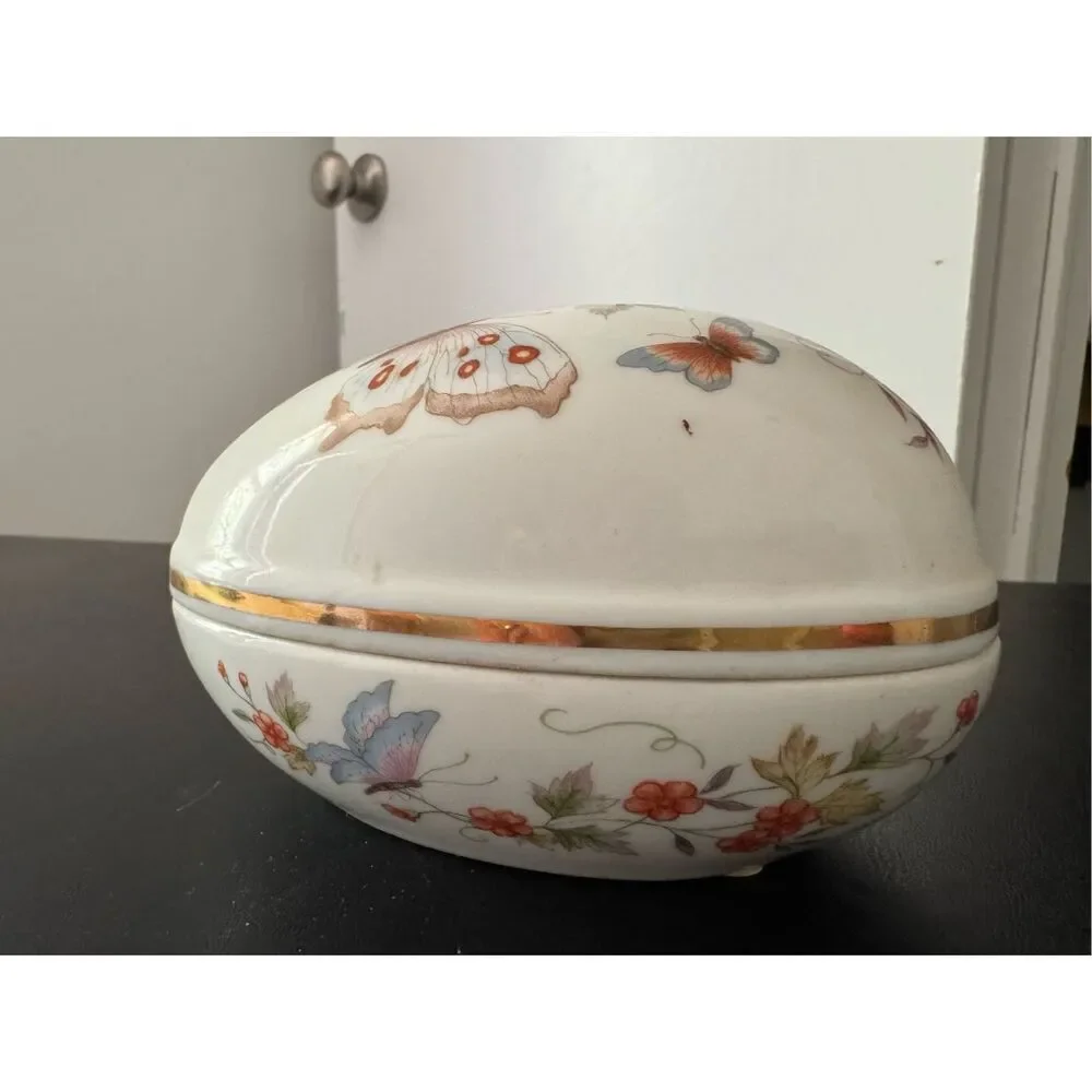 Vintage 70’s 22k Gold Avon Butterfly Floral Egg Shaped Trinket Jewelry Box Boho